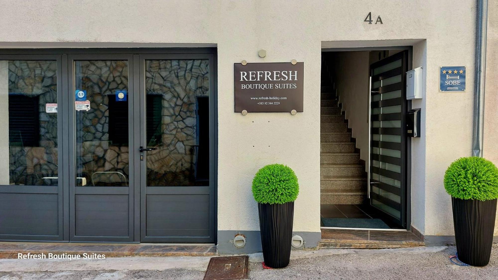 Refresh Boutique Suites - Central Point Βόντιτσε Εξωτερικό φωτογραφία