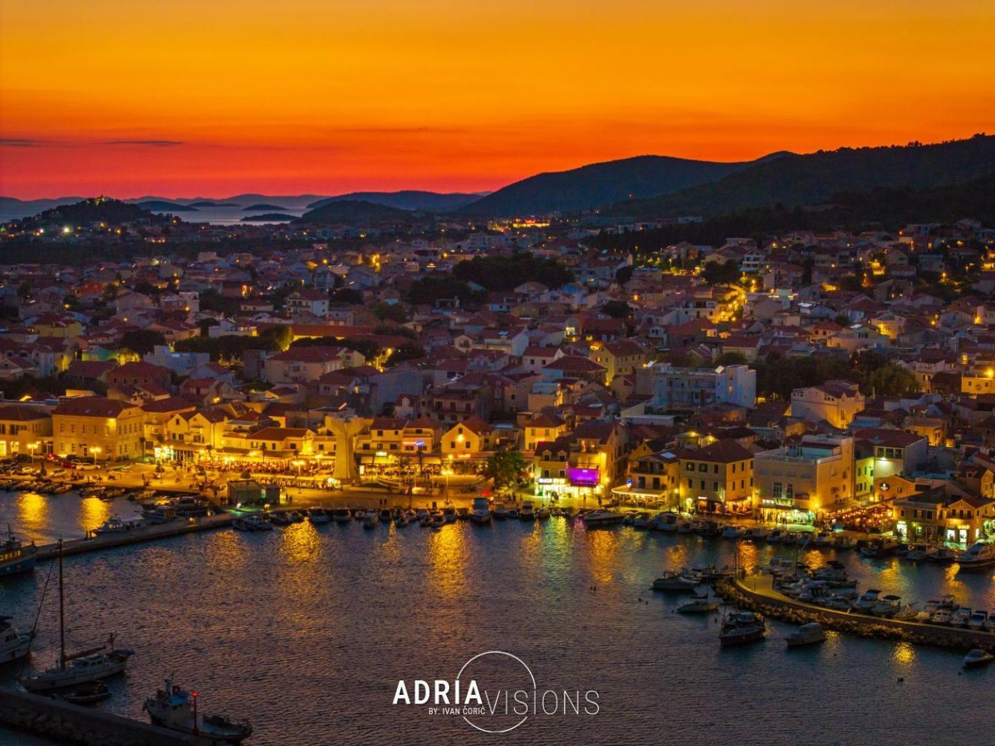 Refresh Boutique Suites - Central Point Βόντιτσε Εξωτερικό φωτογραφία