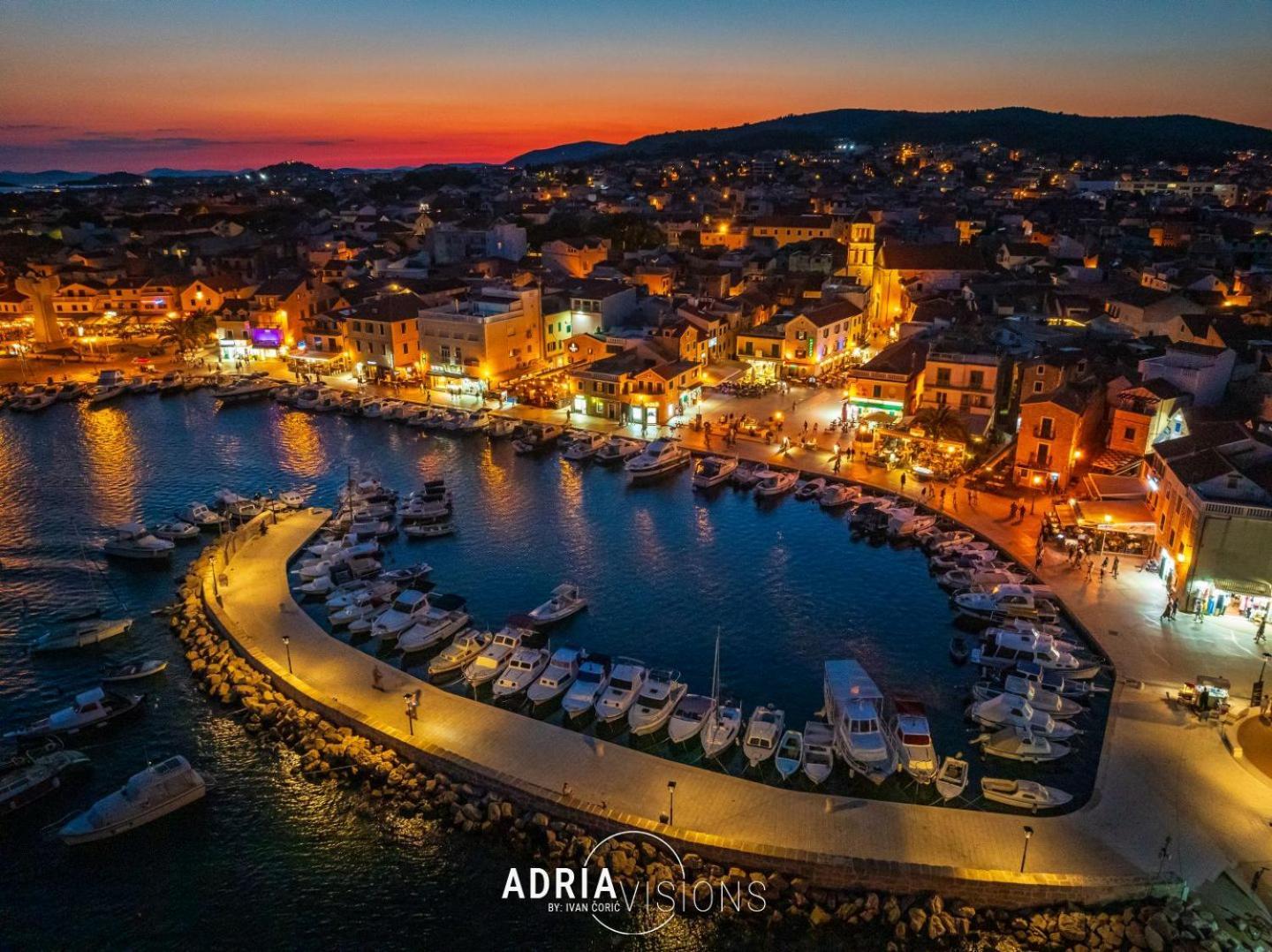 Refresh Boutique Suites - Central Point Βόντιτσε Εξωτερικό φωτογραφία
